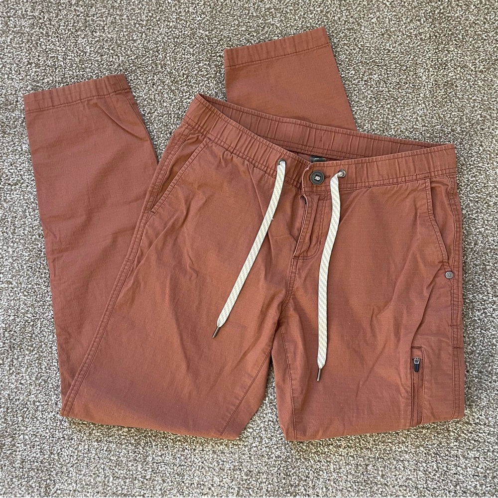 Vuori Ripstop Pant size small in terracotta